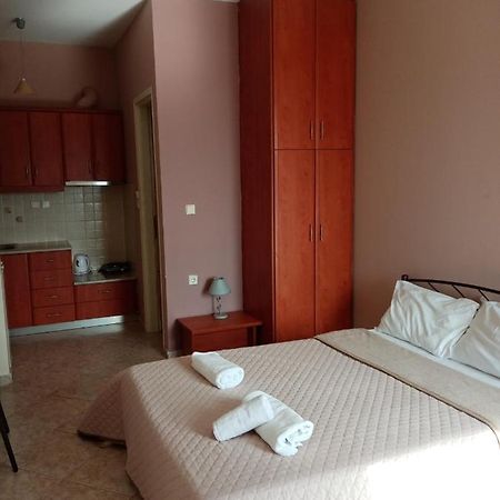 Jusmine Apartments Халкида Экстерьер фото